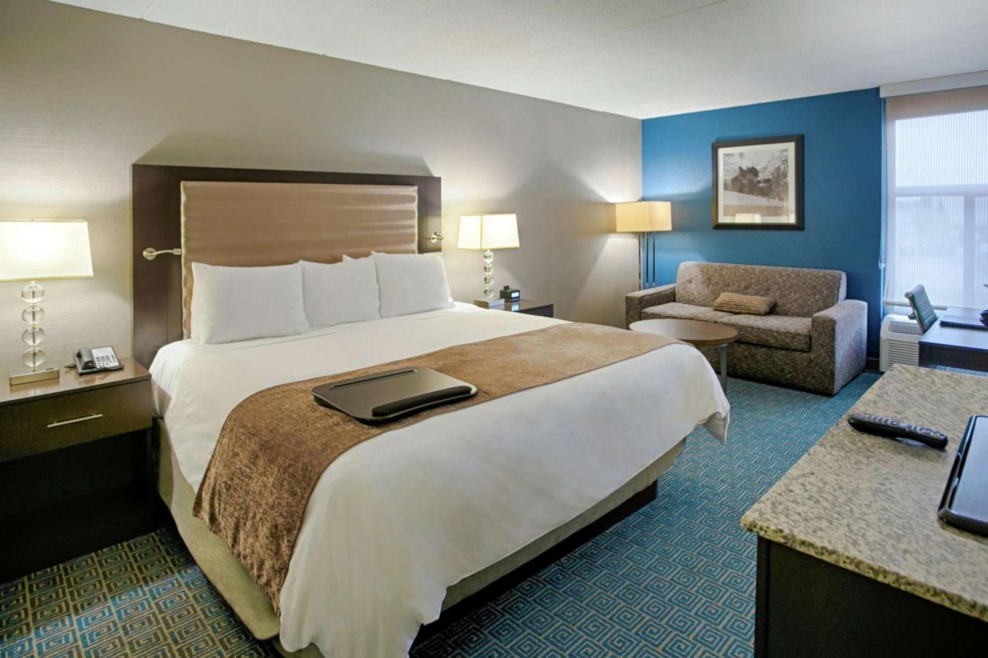 Doubletree By Hilton Roseville Minneapolis Exterior foto