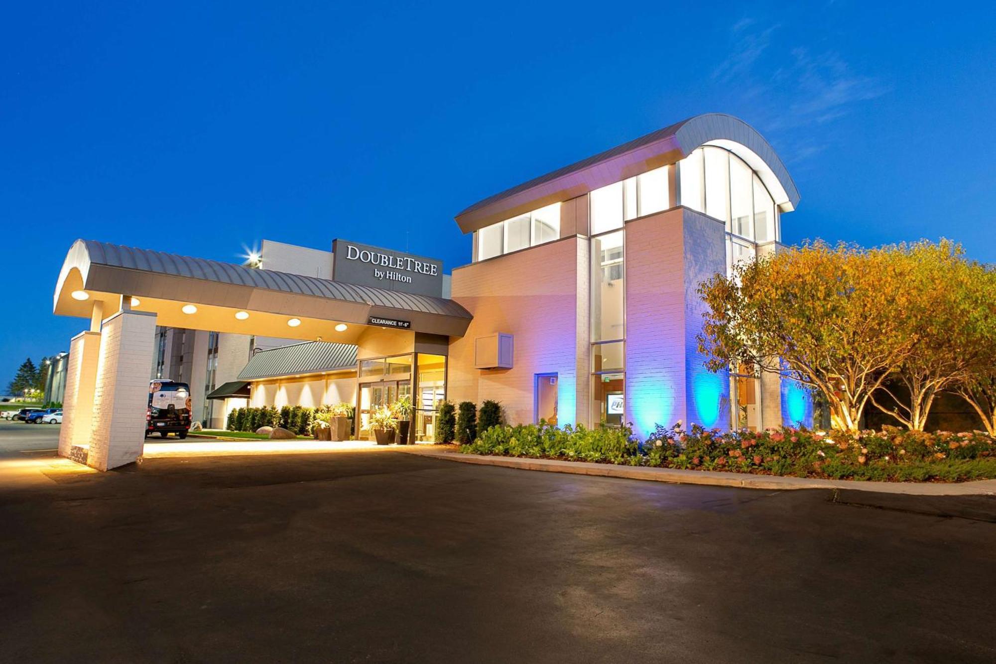 Doubletree By Hilton Roseville Minneapolis Exterior foto