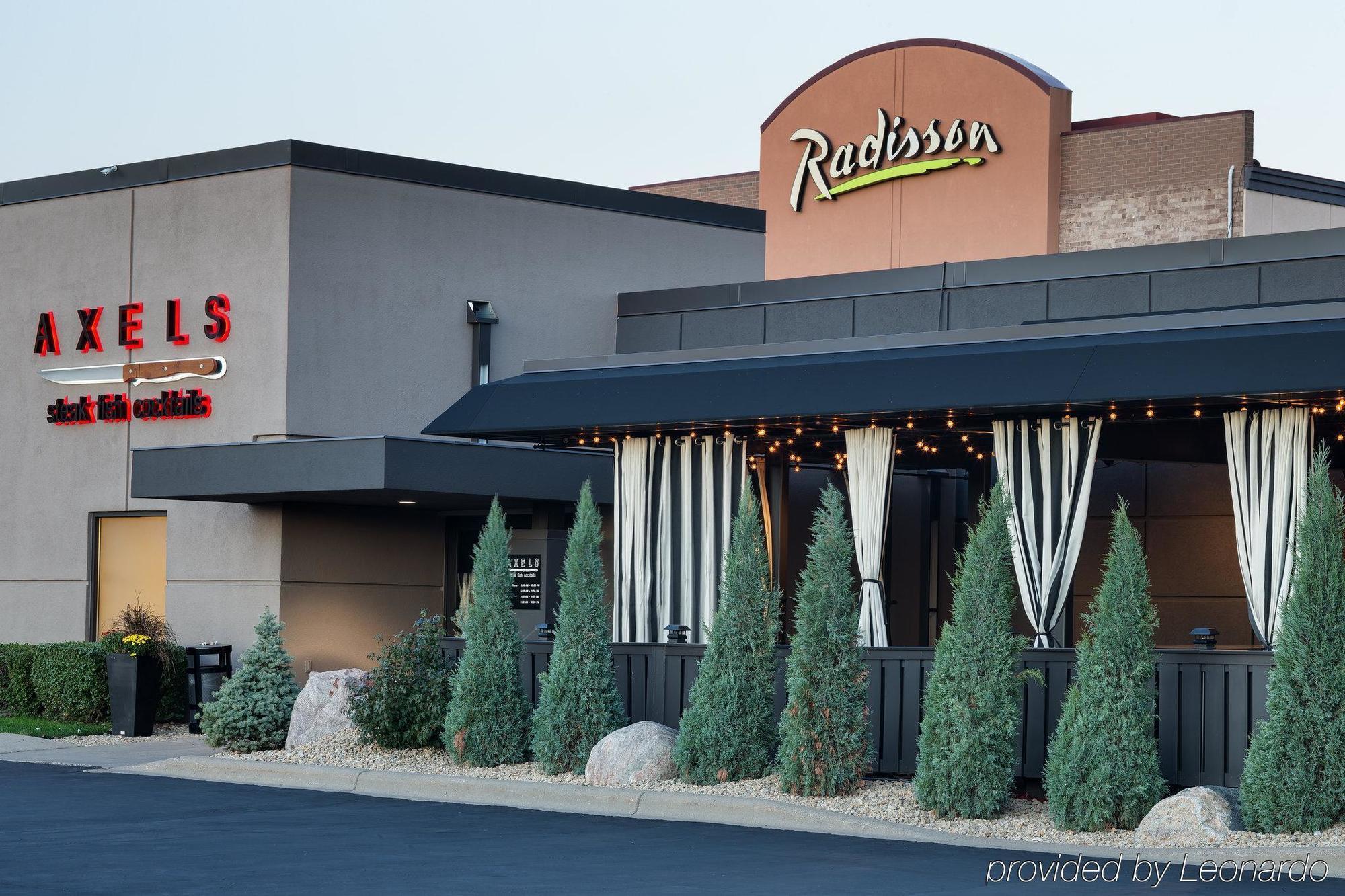 Doubletree By Hilton Roseville Minneapolis Exterior foto